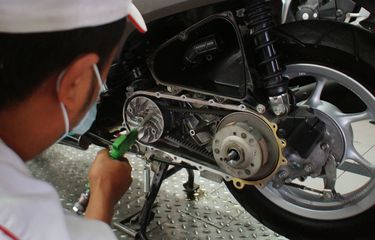 Tips Mengurangi Getaran pada Setang Motor di Kecepatan Tinggi